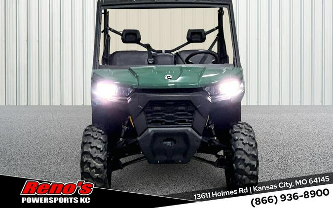 2025 Can-Am Defender DPS HD7
