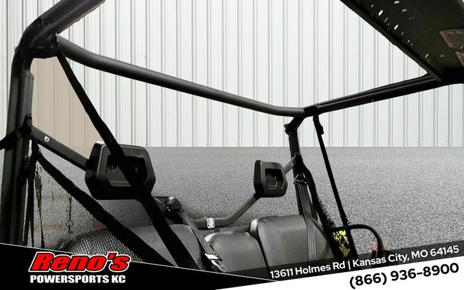 2025 Can-Am Defender DPS HD7