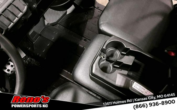 2025 Can-Am Defender DPS HD7