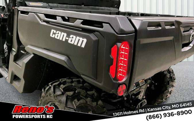 2025 Can-Am Defender DPS HD7