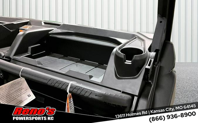 2025 Can-Am Defender DPS HD7