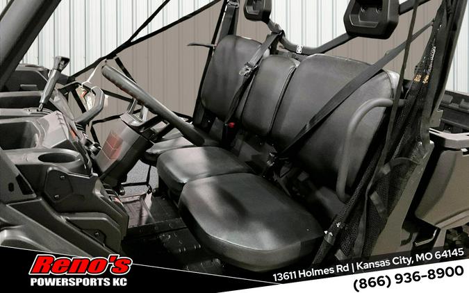 2025 Can-Am Defender DPS HD7