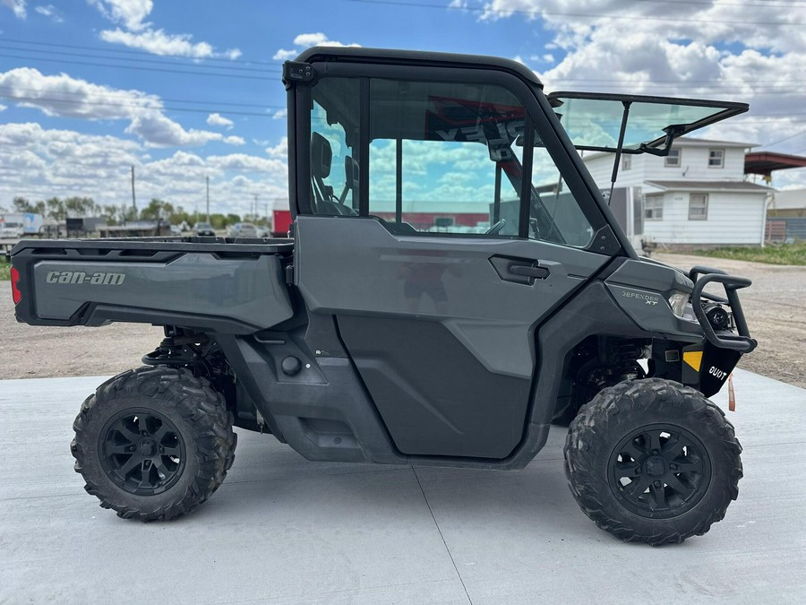 2023 Can-Am Defender XT HD10
