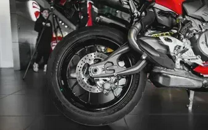 2026 Ducati PANIGALE V2