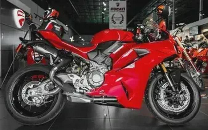 2026 Ducati PANIGALE V2