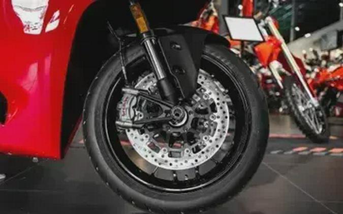2026 Ducati PANIGALE V2