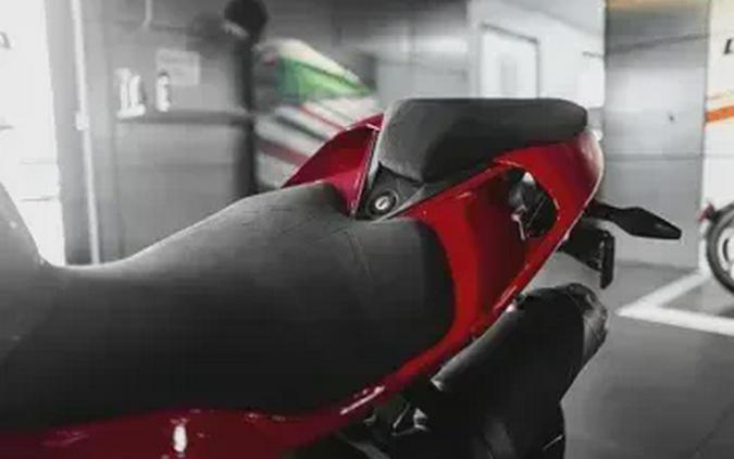 2026 Ducati PANIGALE V2