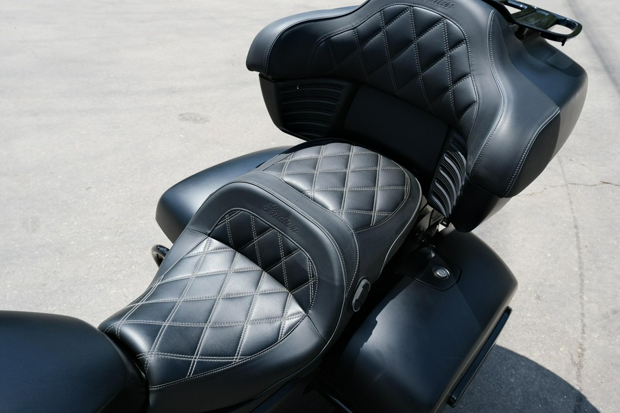 2023 INDIAN MOTORCYCLE PURSUIT DARK HORSE