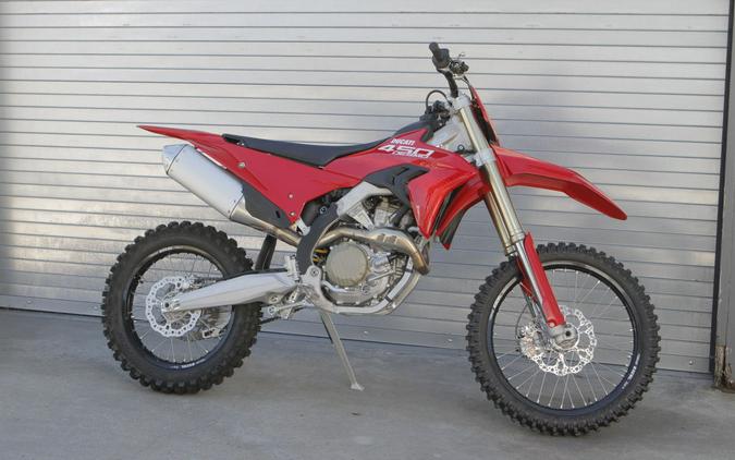 2026 Ducati Desmo450 EDX