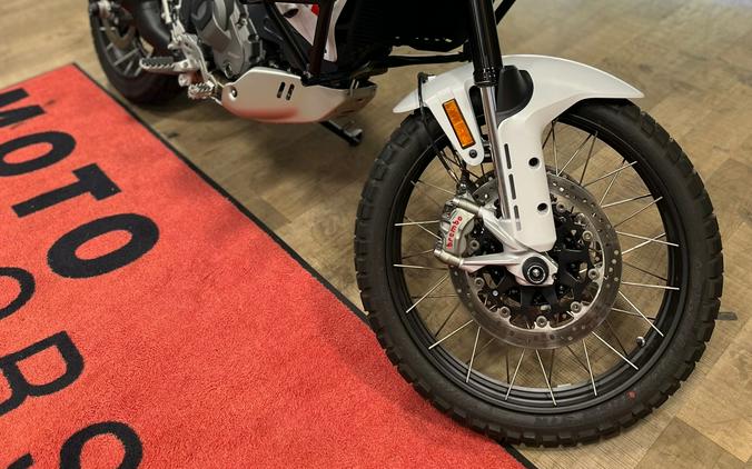 2025 Ducati DesertX 937