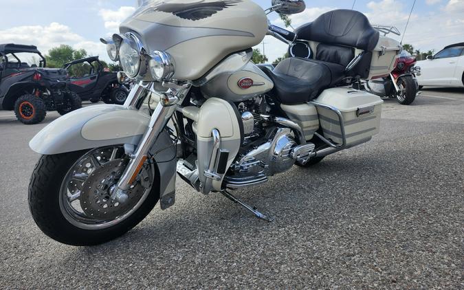 2008 Harley-Davidson CVO™ Screamin' Eagle® Ultra Classic® Electra Glide®