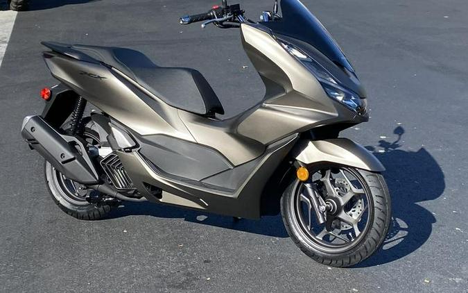 2024 Honda® PCX