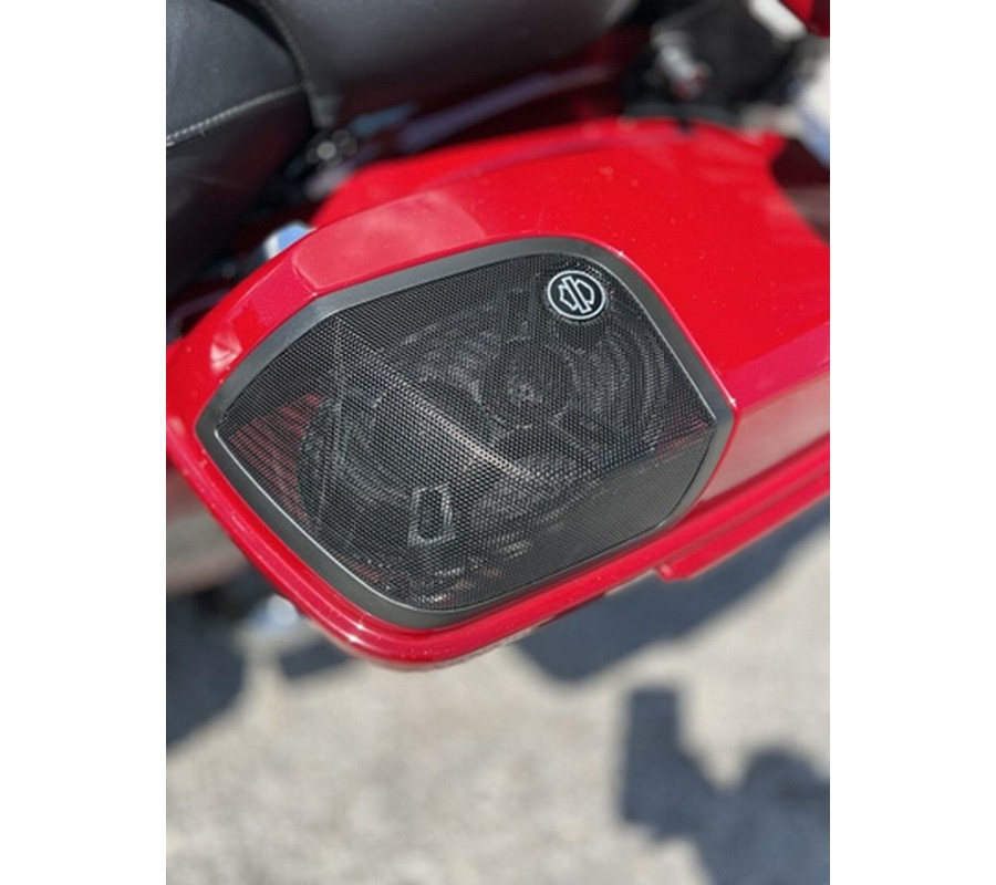 2017 Harley-Davidson FLHXSE - CVO Street Glide