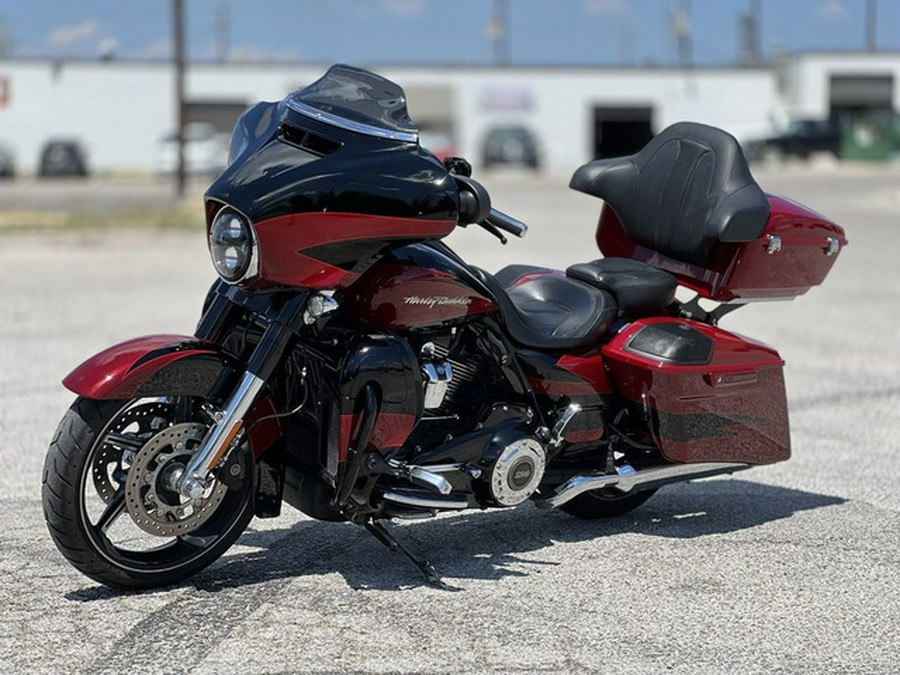 2017 Harley-Davidson FLHXSE - CVO Street Glide