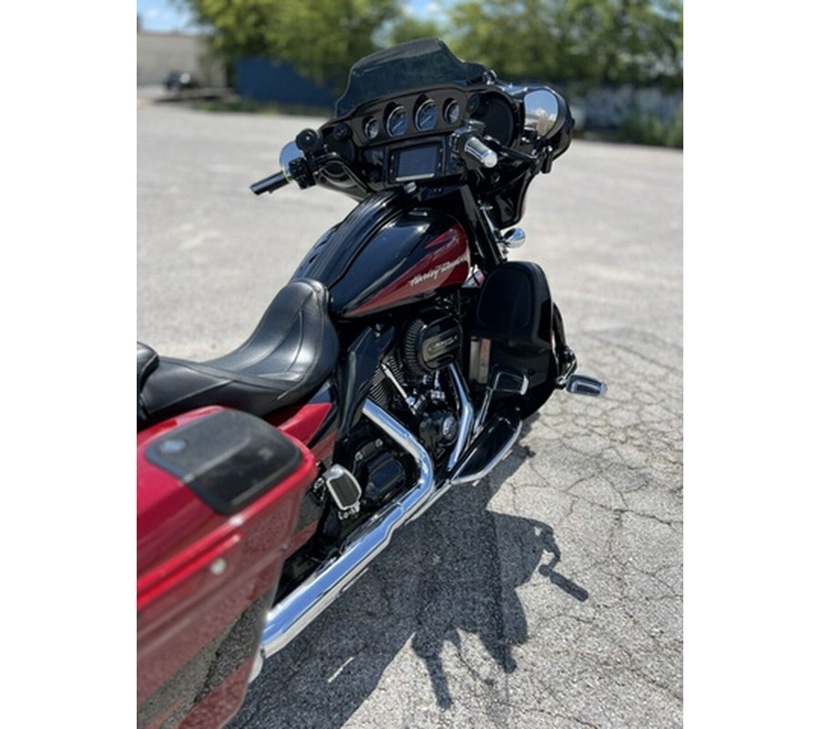 2017 Harley-Davidson FLHXSE - CVO Street Glide