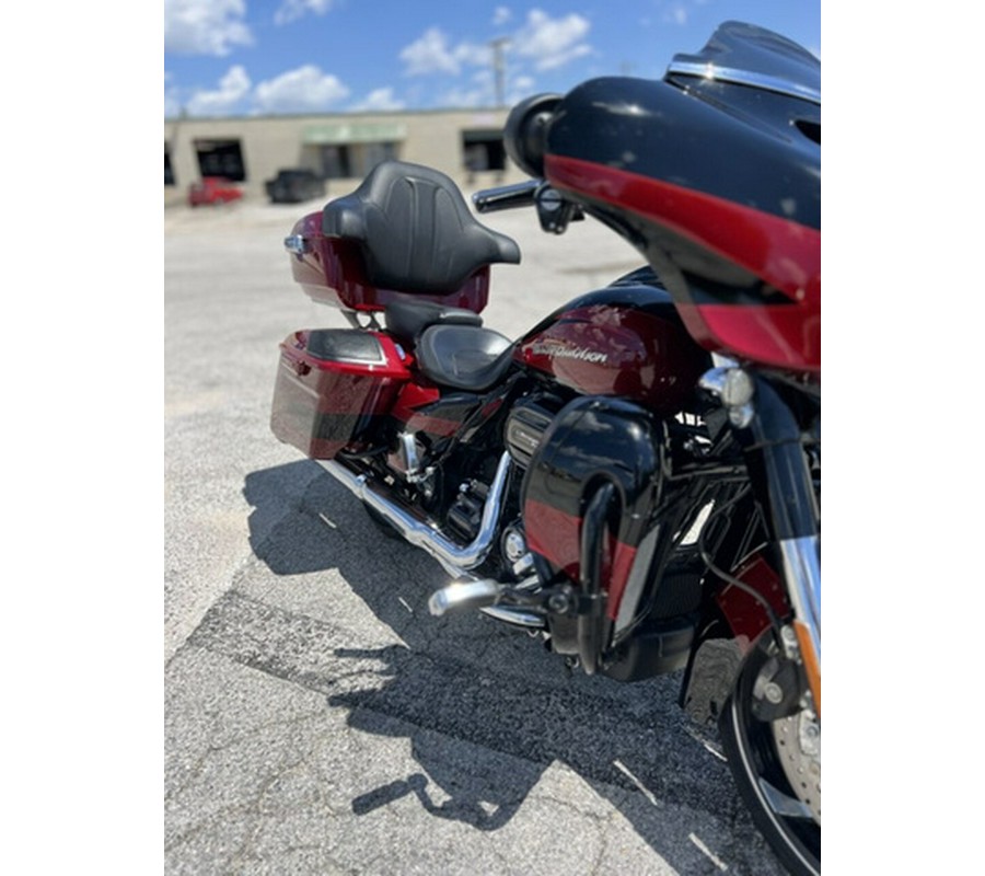 2017 Harley-Davidson FLHXSE - CVO Street Glide