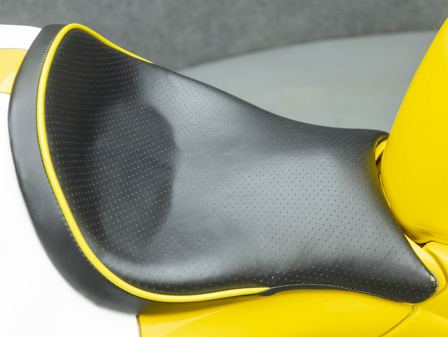 1999 DUCATI 748 DESMOTO