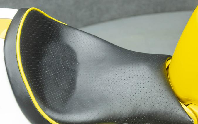 1999 DUCATI 748 DESMOTO