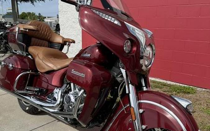 2020 Indian Motorcycle® Roadmaster® Burgundy Metallic