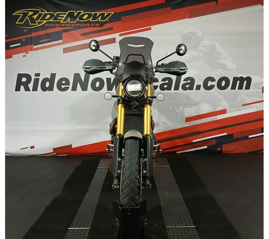 2022 Triumph SCRAMBLER XE