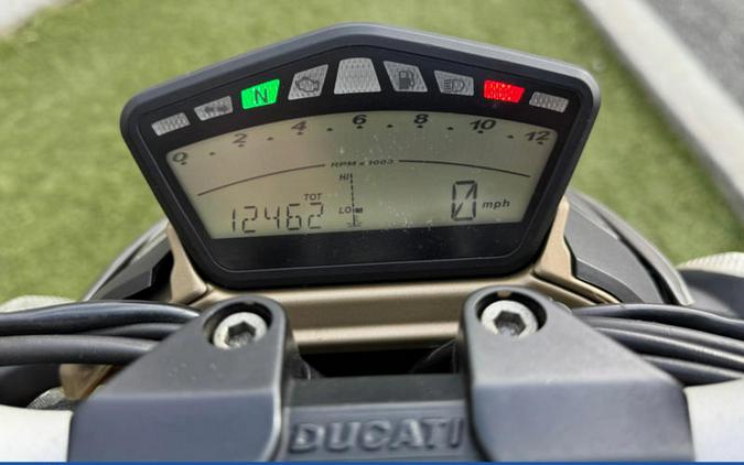 2010 Ducati StreetFighter S