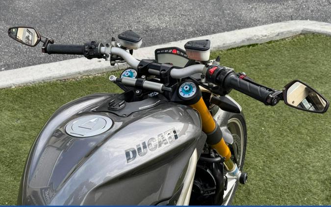 2010 Ducati StreetFighter S