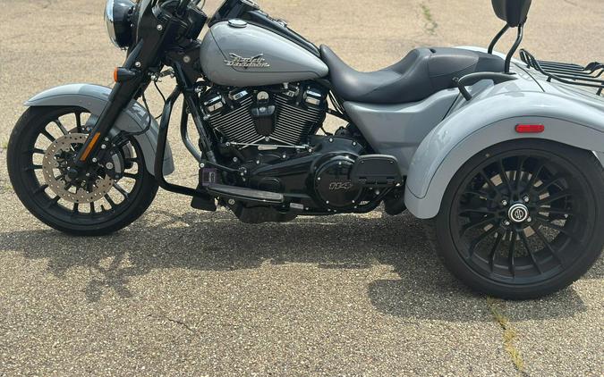 2024 FLRT Freewheeler