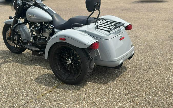 2024 FLRT Freewheeler
