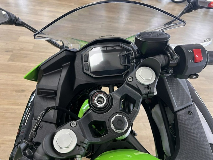 2025 Kawasaki Ninja 500 KRT Edition