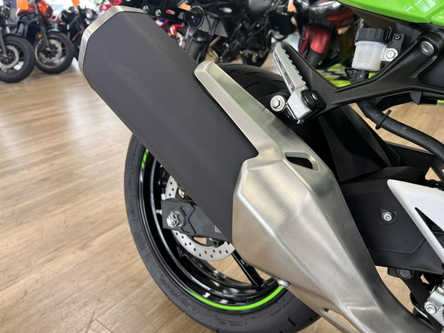 2025 Kawasaki Ninja 500 KRT Edition