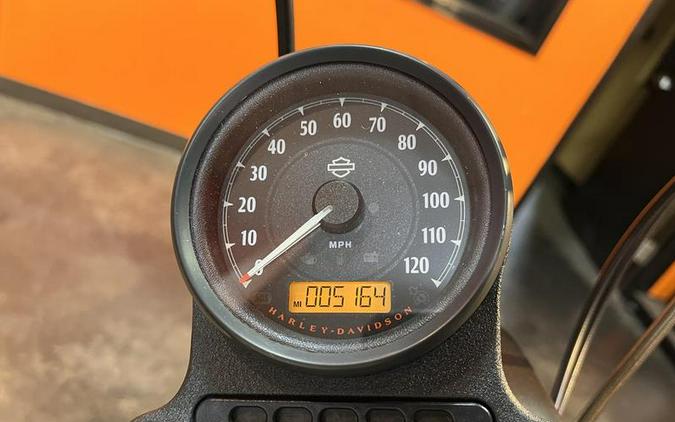 2018 Harley-Davidson® XL883N - Sportster® Iron 883™