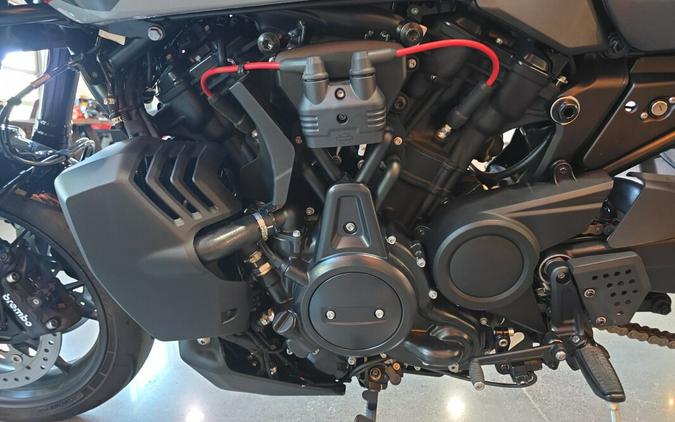 RA1250ST 2025 Pan America® 1250 ST