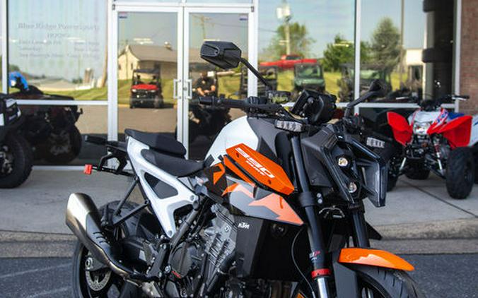 2027 KTM 990 Duke