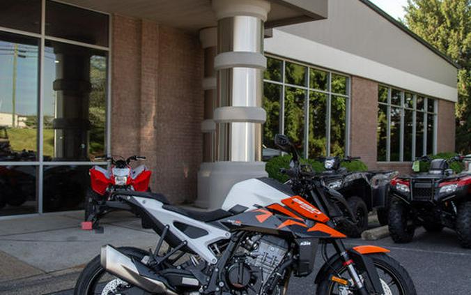 2027 KTM 990 Duke