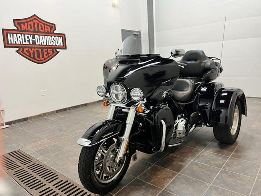 2023 Harley-Davidson® FLHTCUTG - Tri Glide® Ultra