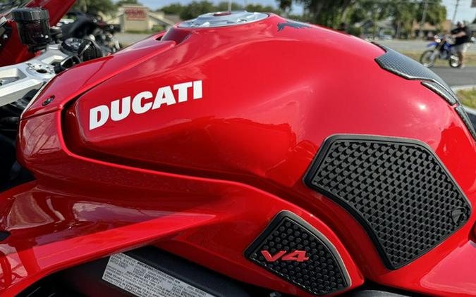 2021 Ducati Panigale V4 Ducati Red