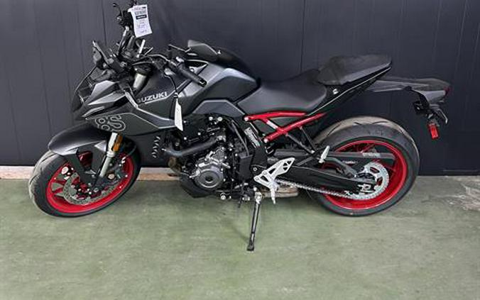 2025 Suzuki GSX-8S
