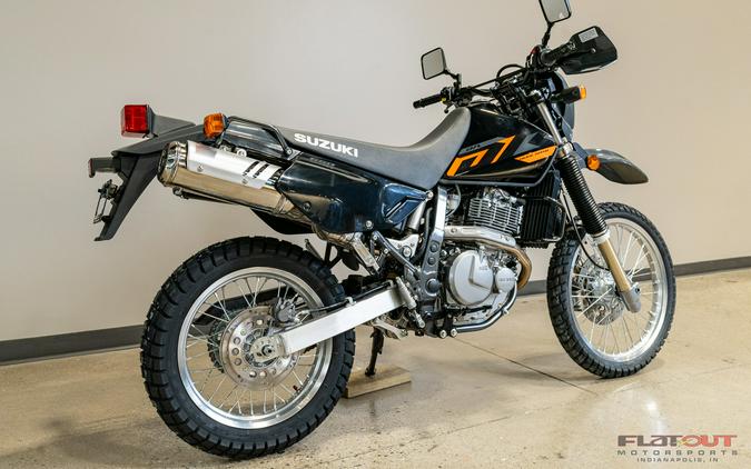 2026 DR650S - Suzuki