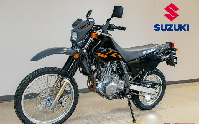 2026 DR650S - Suzuki