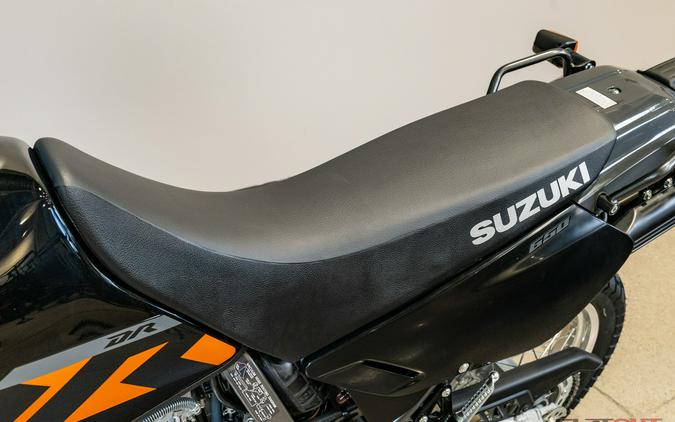2026 DR650S - Suzuki