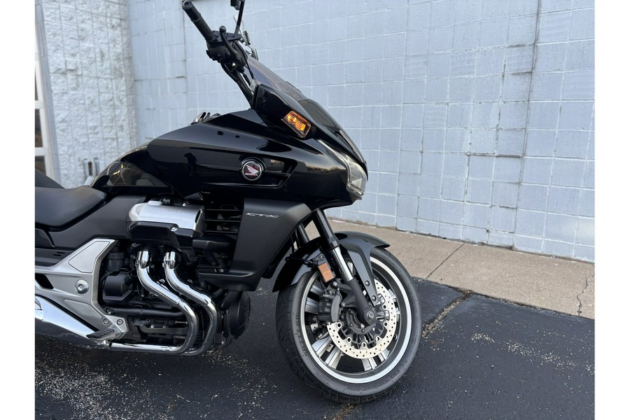2014 Honda CTX1300