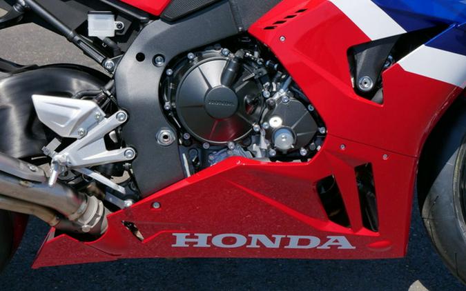 2026 Honda CBR1000RR-R Fireblade SP