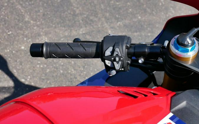 2026 Honda CBR1000RR-R Fireblade SP