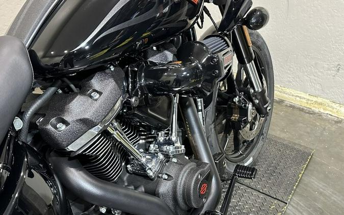 2025 Harley-Davidson Low Rider® ST Midnight Firestorm - Black Finish