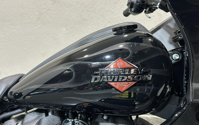 2025 Harley-Davidson Low Rider® ST Midnight Firestorm - Black Finish