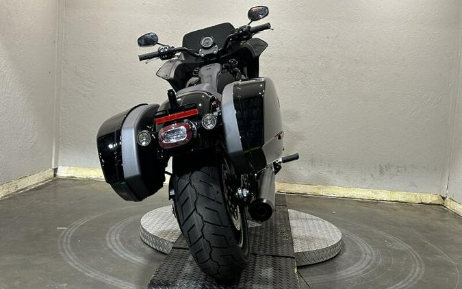 2025 Harley-Davidson Low Rider® ST Midnight Firestorm - Black Finish