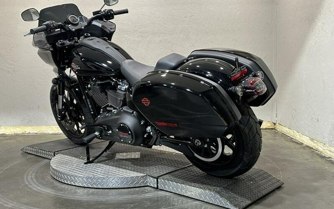 2025 Harley-Davidson Low Rider® ST Midnight Firestorm - Black Finish