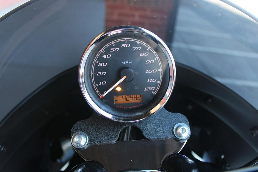 2022 Harley-Davidson® FLHP