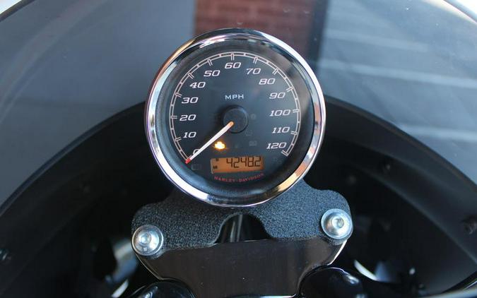 2022 Harley-Davidson® FLHP