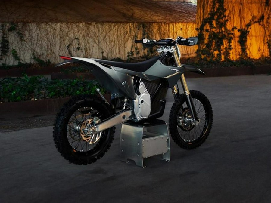 2025 Stark VARG Alpha 18"_80HP